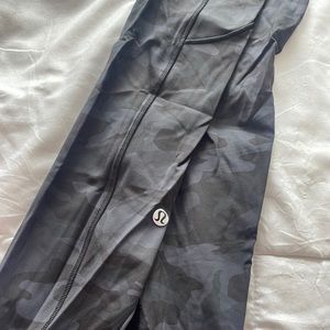 Fast and free leggings